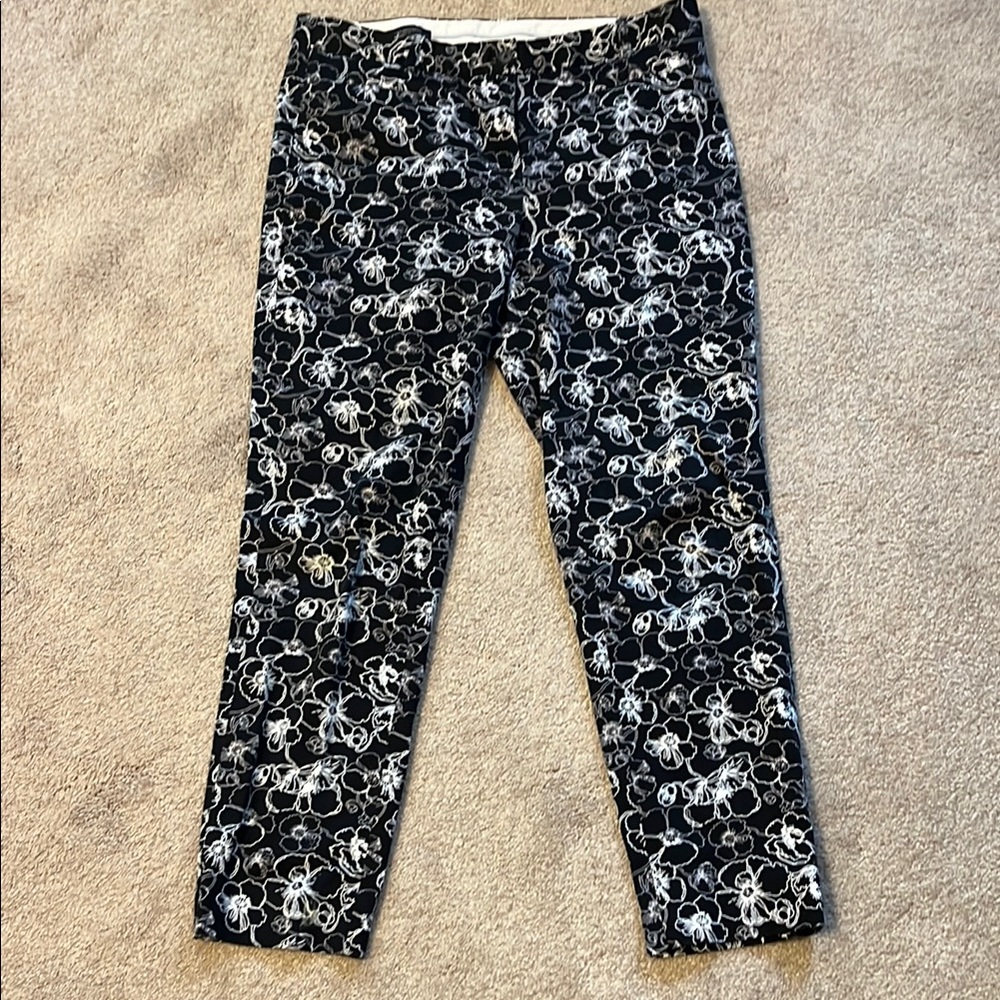 Brooks Brothers Black and White Floral Cropped Pants
